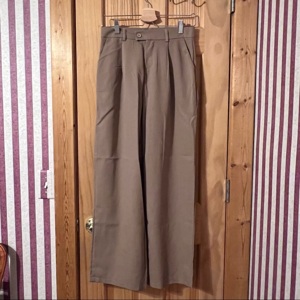 [SOLD] khaki high waisted straight leg pants